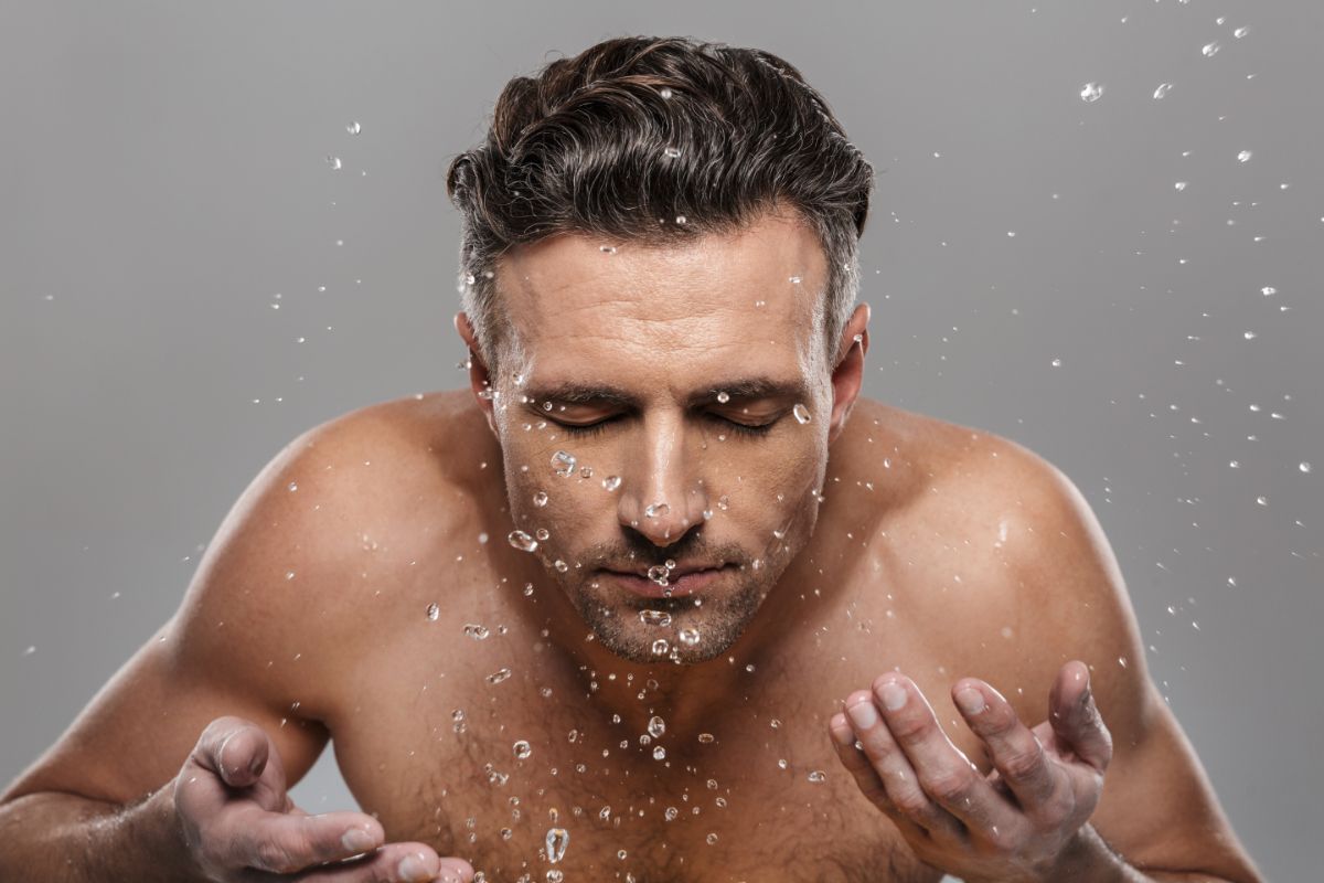 How To Shave Your Face For The First Time